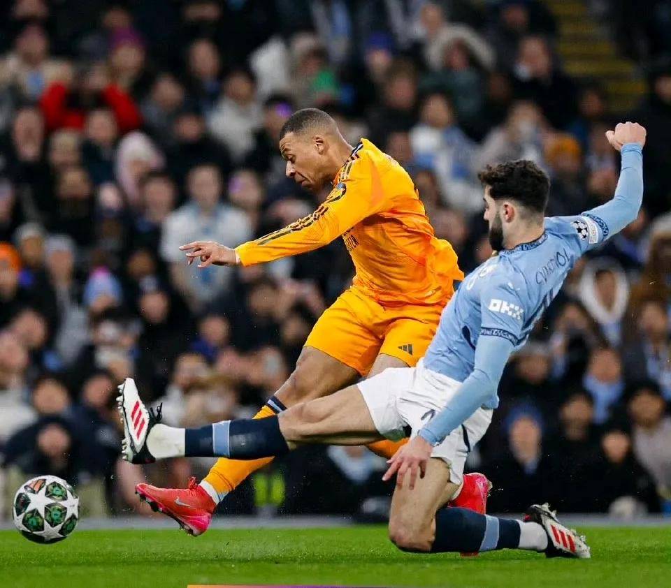 爱游戏-里程碑夜埃因霍温强势反弹，全明星赛今晚刷纪录，信心回归，球队文化再被提及的简单介绍